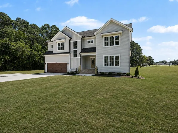 1800 Batten Farm Rd #18, Selma, NC 27576