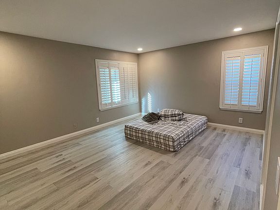4th image of 23342 Stirrup Dr