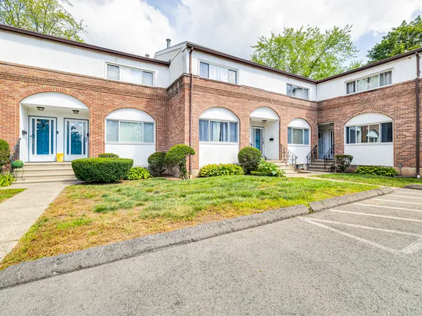 506 King Street APT 11, Bristol, CT 06010