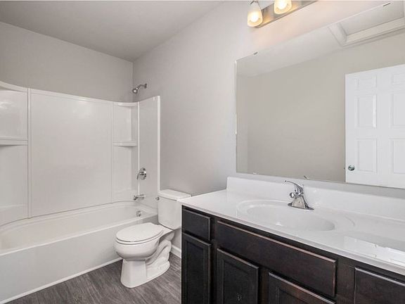 5th image of 5312 Eagle Glen Ave SW