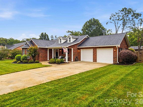 2nd image of 3414 Romany Dr
