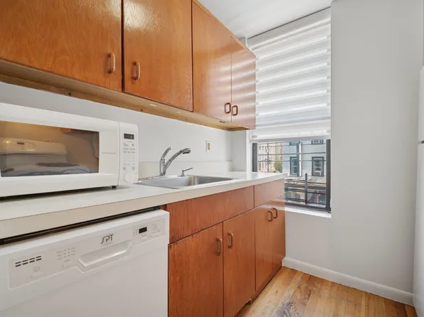 236 Newark Avenue image 2 of 19