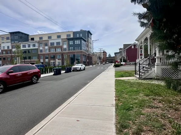 28 Bloomfield Ave, Flemington, NJ
