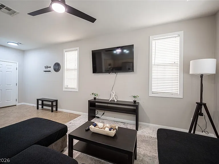 641 Solitude Point Ave — Photo 7
