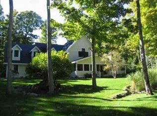 12272 Country Club Dr, Charlevoix, MI 49720