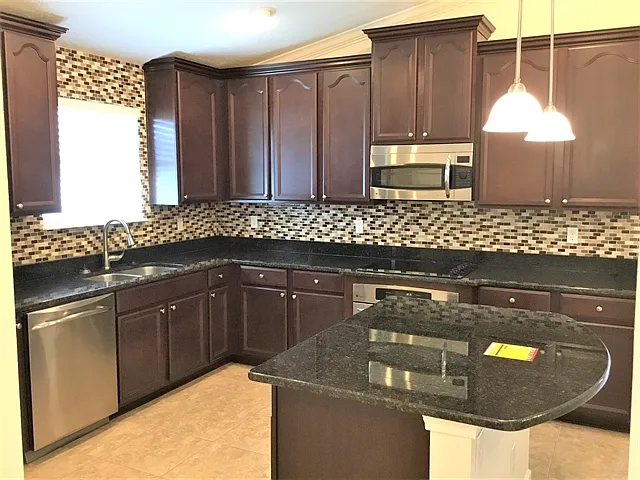 105 Flower Of Scotland Ave — Photo 2