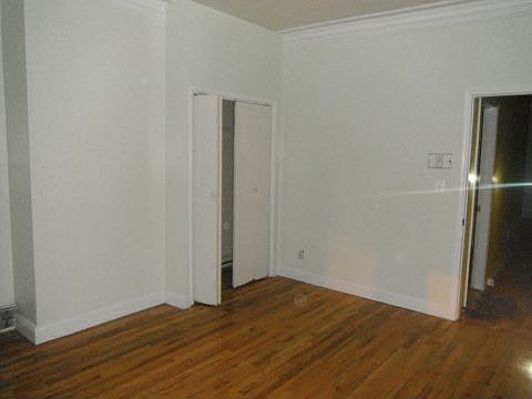1st image of 35 Linden St