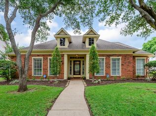 7127 Trailbrook Dr, Sugar Land, TX 77479