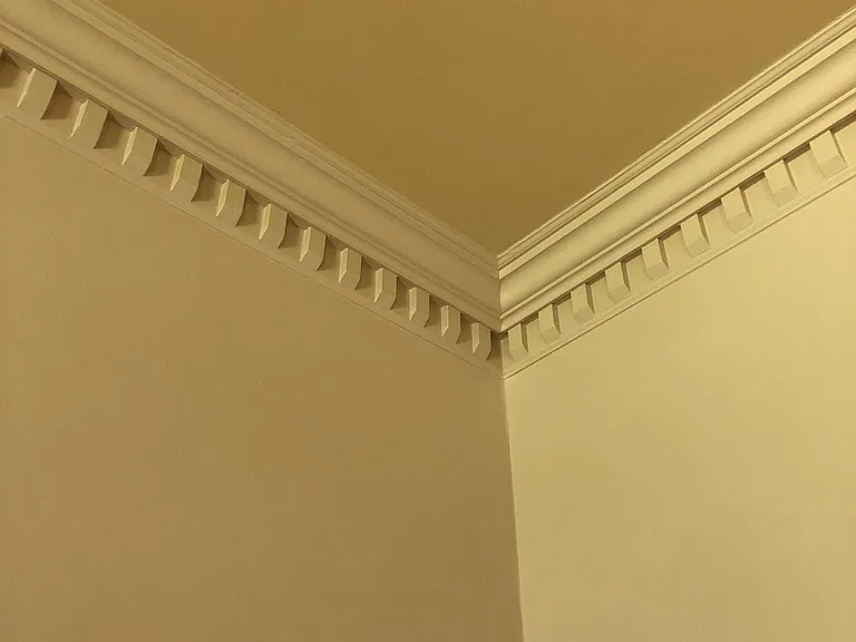 Hand crated detailed dentil mounding.....