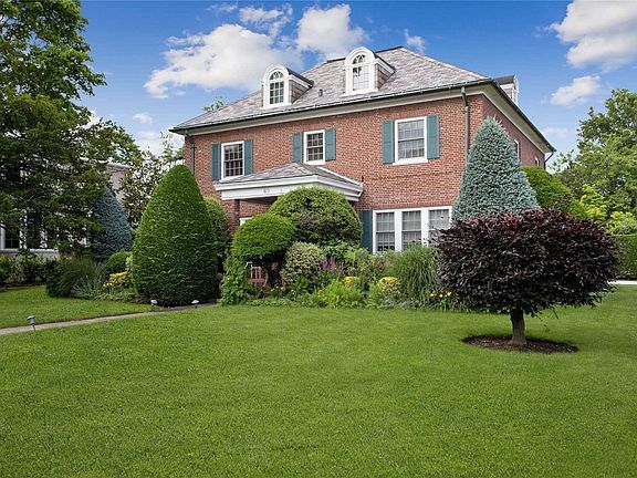 2nd image of 60R Woodmere Blvd S