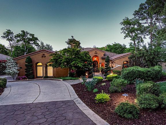 2nd image of 6105 Aldea Dr