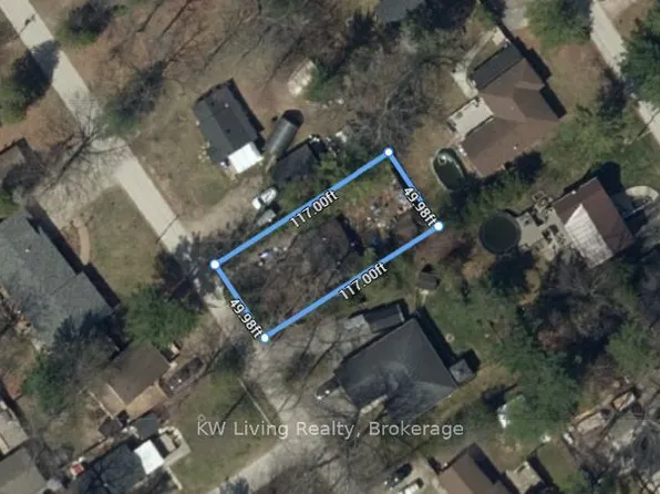 39 Savarin St, Wasaga Beach, ON L9Z 2N8