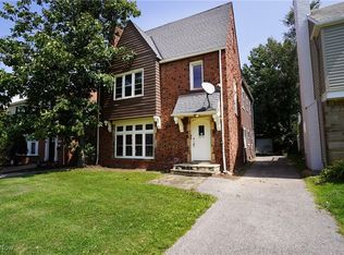 3715 Daleford Rd, Shaker Heights, OH 44120