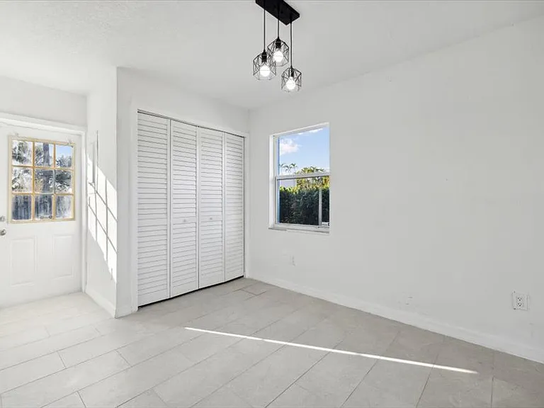 16200 Dublin Cir #3 — Photo 11