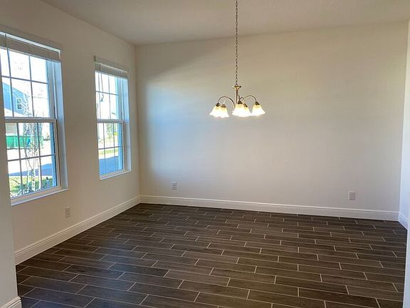 4th image of 5016 Bessie Ct