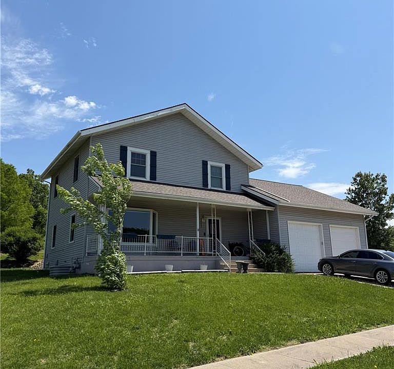 1st image of 14921 Pine View Dr