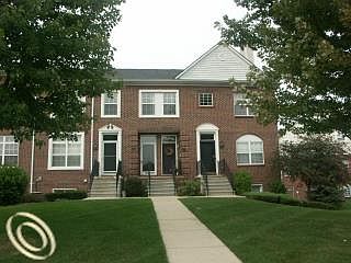 2nd image of 42557 Park Crescent Dr