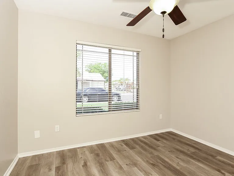 305 N Abalone Dr — Photo 13