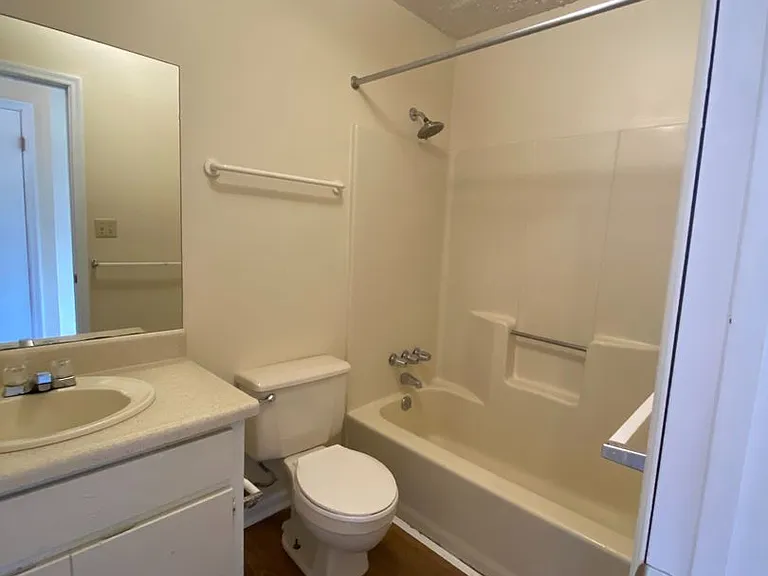 6111 Vinnie Dr — Photo 7