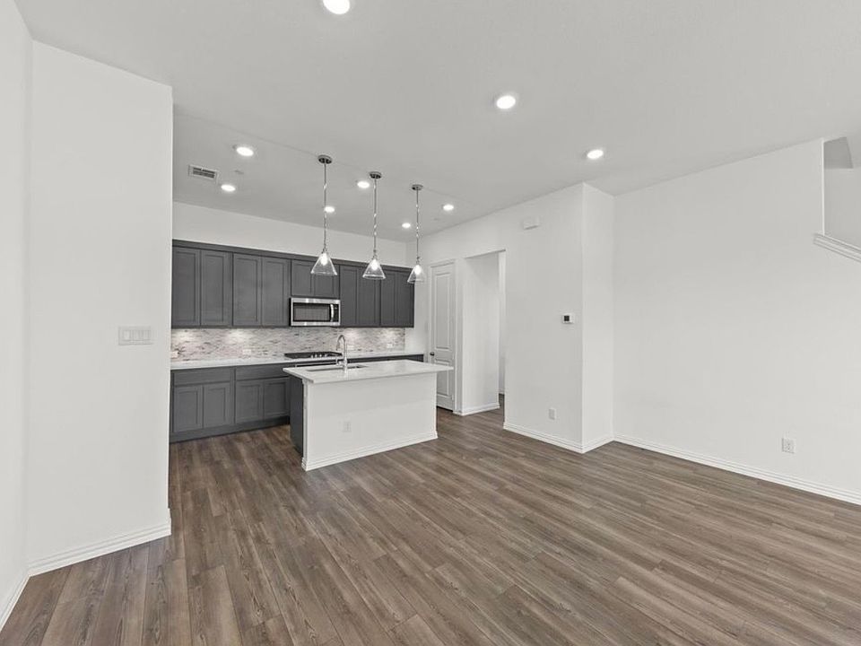 1st image of 1048 Keene Ridge Dr