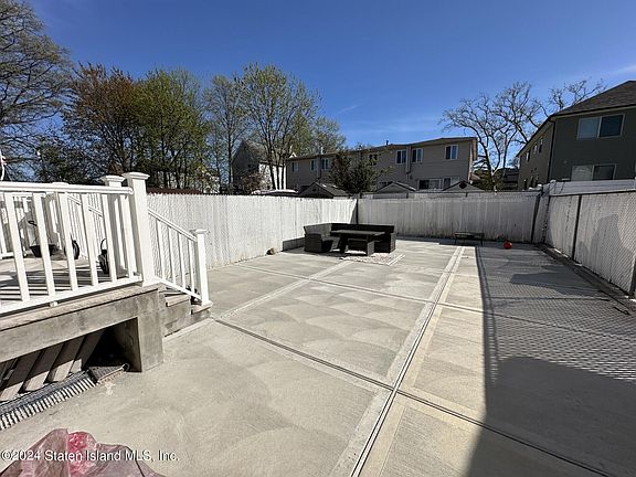 4th image of 118 Sommer Ave