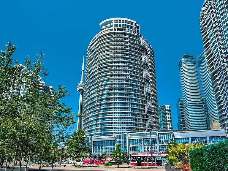 218 Queens Quay W #705 — Photo 1