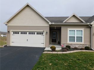 119 Golden Oaks Way, Rochester, NY 14624