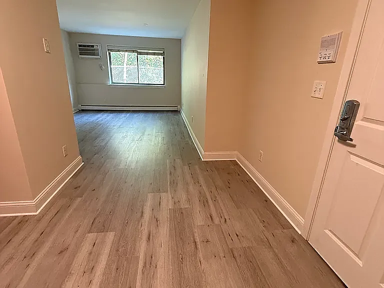 65 Log St #1G — Photo 8