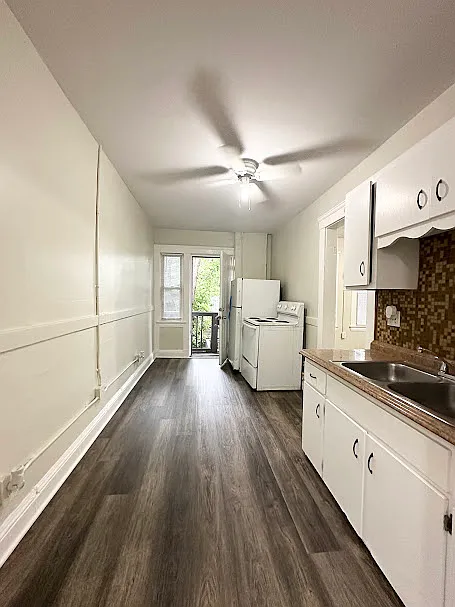 2 bed, 989 sqft, $1,299 — Photo 2