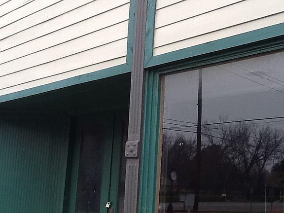 5th image of 113 E Center St