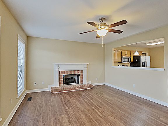 3rd image of 2905 Ocoee Ct