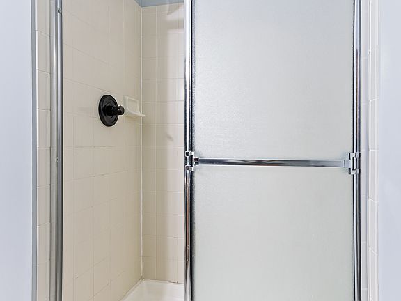 4th image of 17203 Chesapeake Cir #203