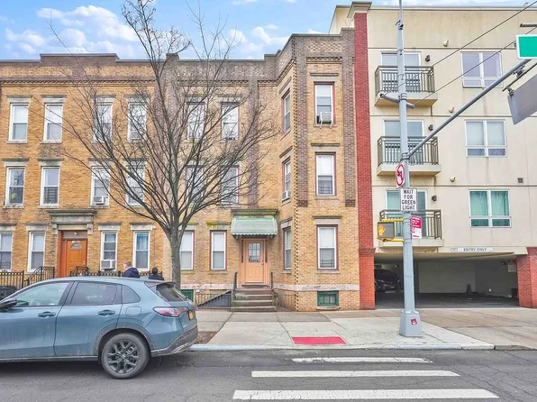 63-40 Fresh Pond Rd #6FAM, Ridgewood, NY 11385