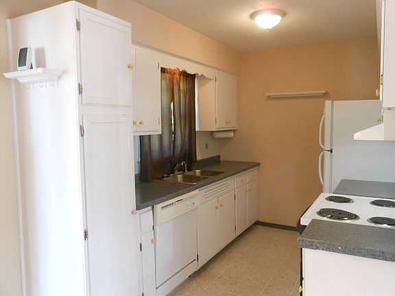 4th image of 310 N Fairfield Ave
