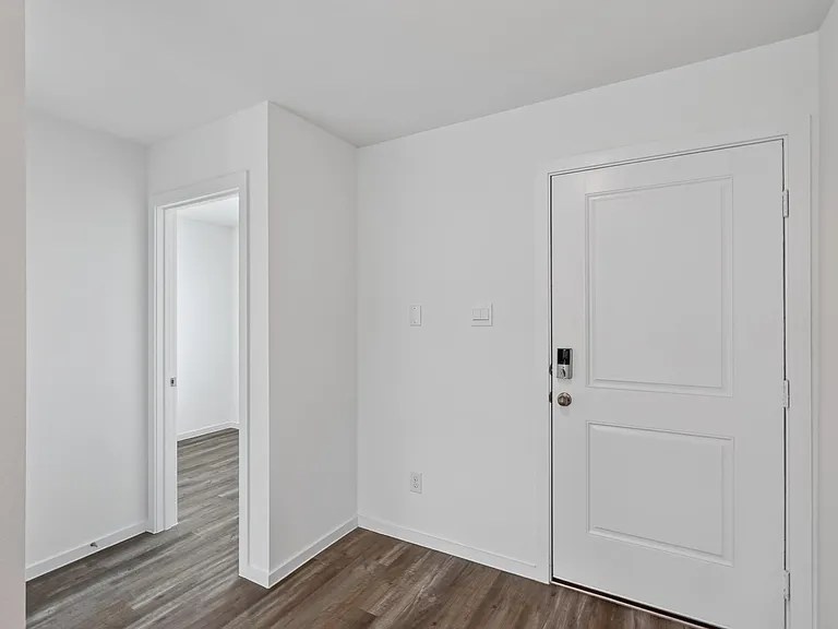 40818 Hawthorne Glades St — Photo 25