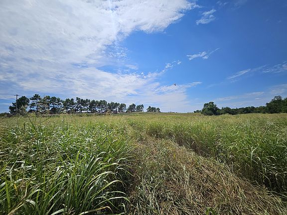 4th image of 000 S Linebarger