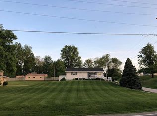 480 N 1300 E, Loogootee, IN 47553