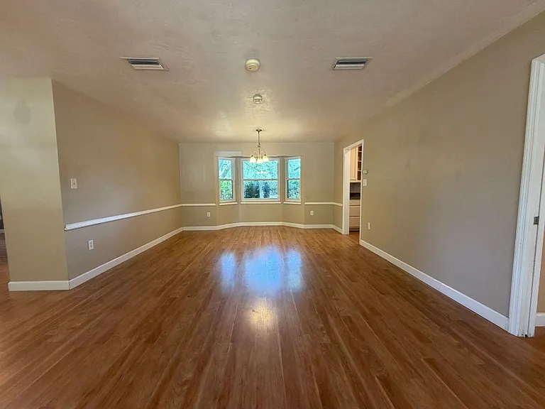 2815 SW 101st Ter — Photo 3