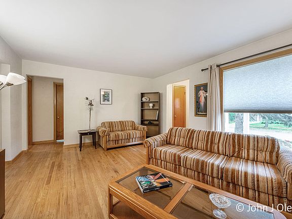 5th image of 265 Gladstone Ave SE