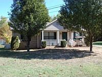 1st image of 315 Oakdale Dr