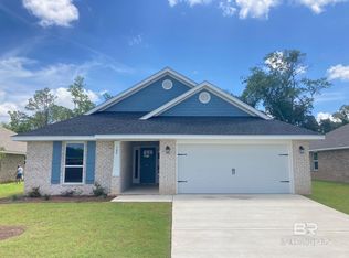 704 Mayflower Dr, Foley, AL 36535