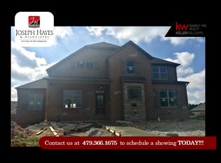 2106 NE Steinbeck Dr, Bentonville, AR 72712