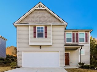 7205 Sanctuary St, Fairburn, GA 30213