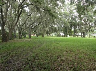 3072 Cork Rd, Plant City, FL 33565