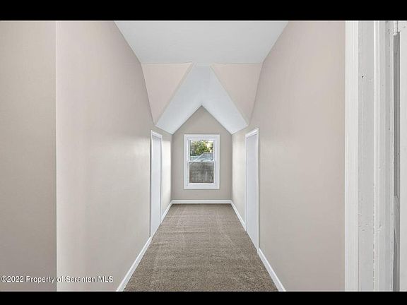 5th image of 107 Claremont Ave