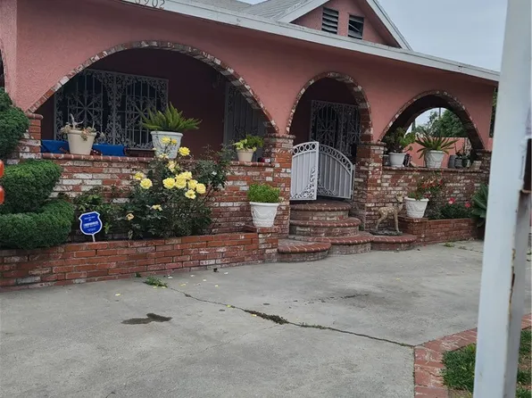 8900-8902 Graham Ave, Los Angeles, CA 90002
