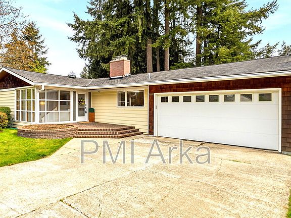2nd image of 7020 137th Ave NE