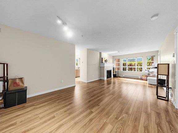 5th image of 5133 Garden City Rd #1104