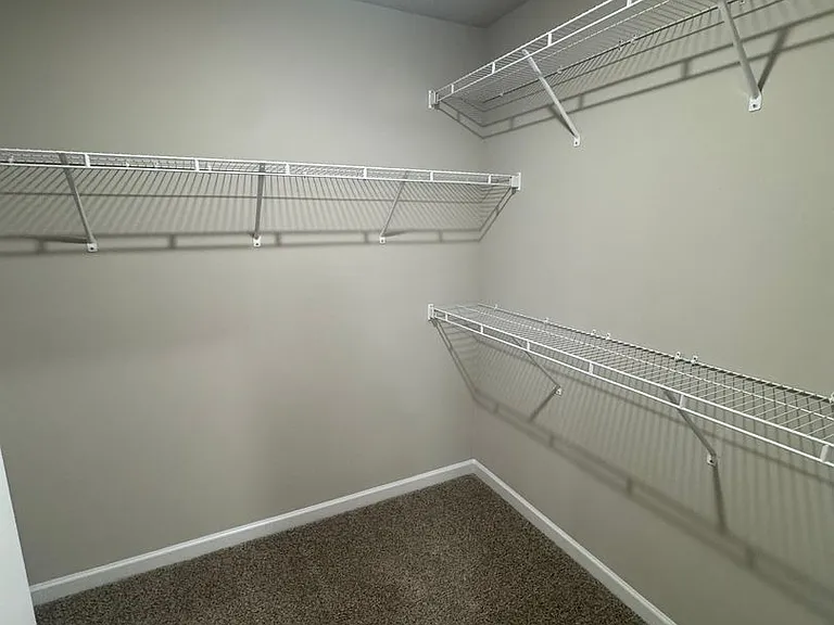2128 Clapham Ct — Photo 9