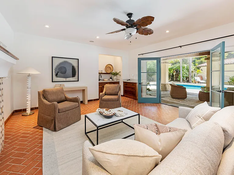 1493 Sycamore Canyon Rd — Photo 37